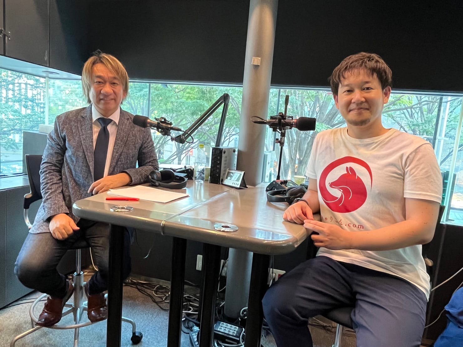 J-WAVEで放送されるラジオ番組に出演いたします